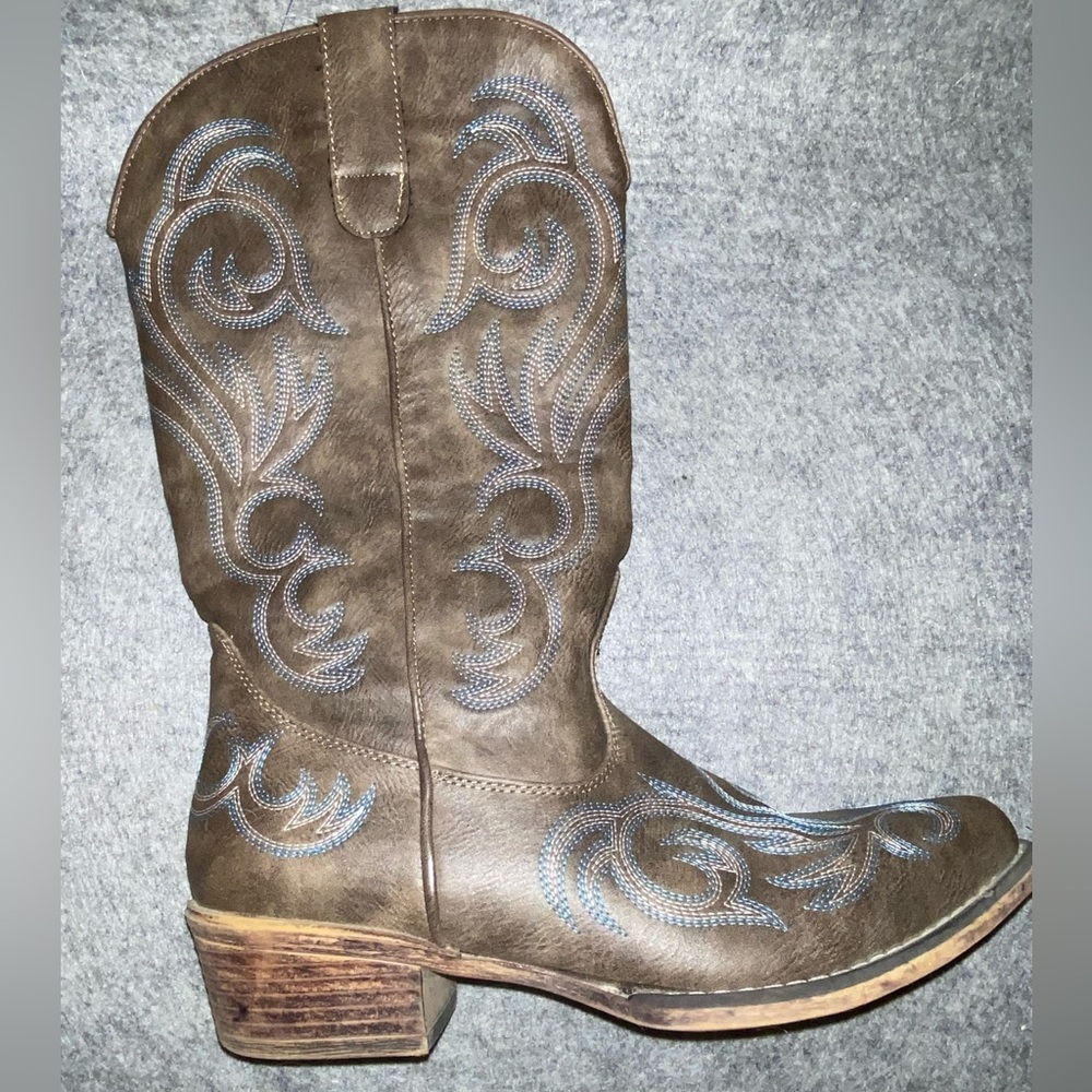 roper cowgirl boots pointed toe